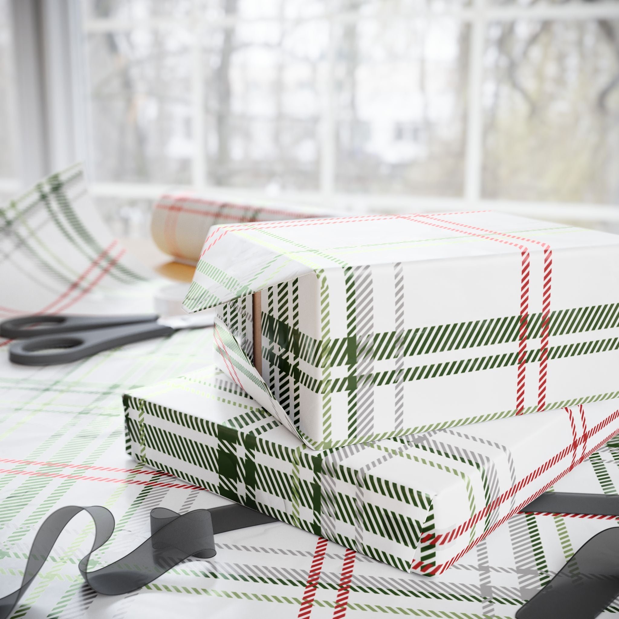 Holiday Gift Wrap: Holly Plaid
