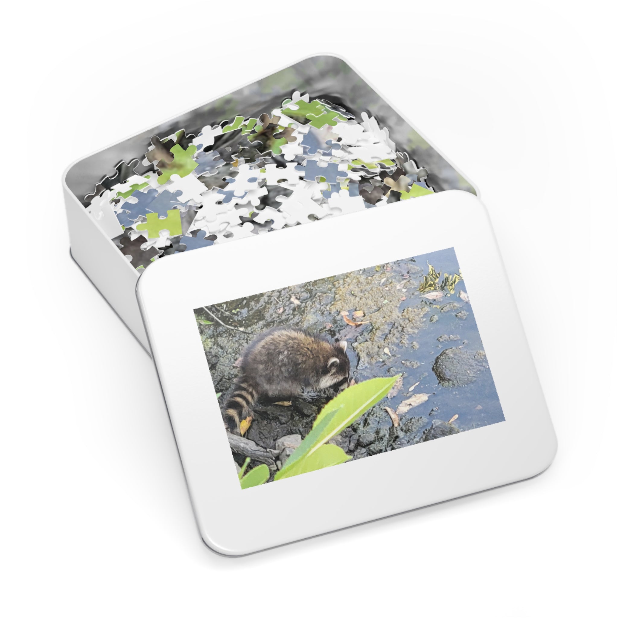 Jigsaw Puzzle with Tin:  Stop for a Quick Drink